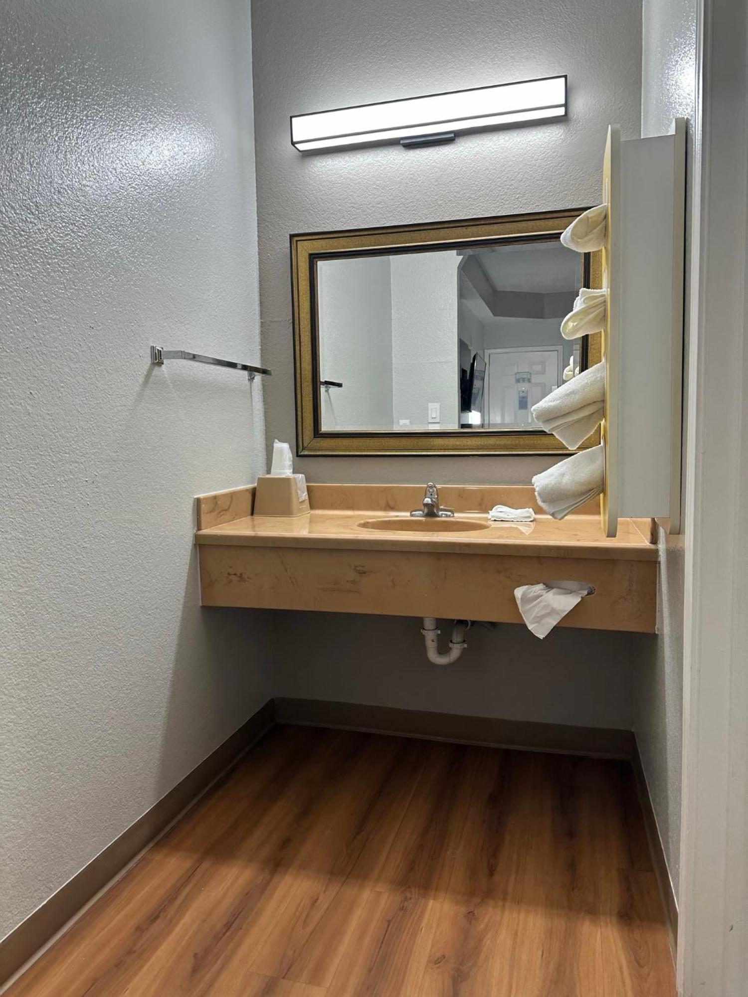 Motel 6 Alvarado Tx 外观 照片