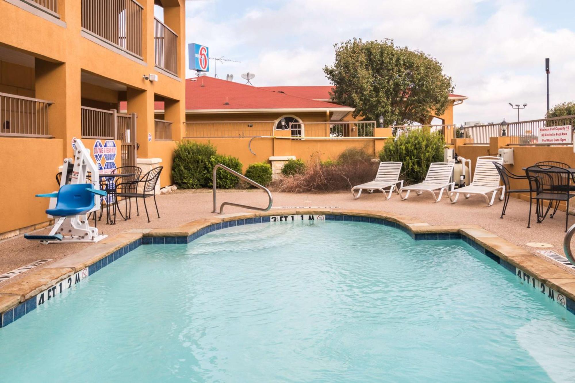 Motel 6 Alvarado Tx 外观 照片